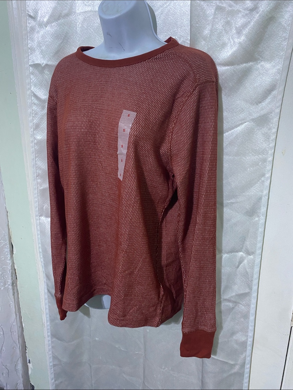 NWT Old Navy Men's Lightweight Long-Sleeve Knit Sweater - Rust